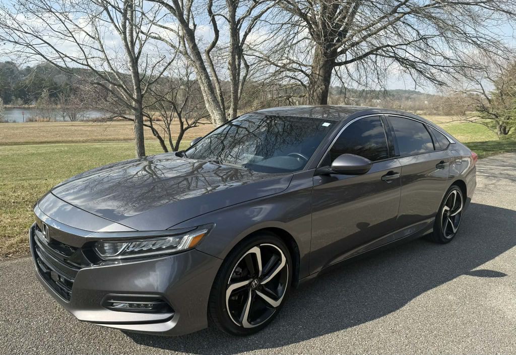 2018 Honda Accord Image 1