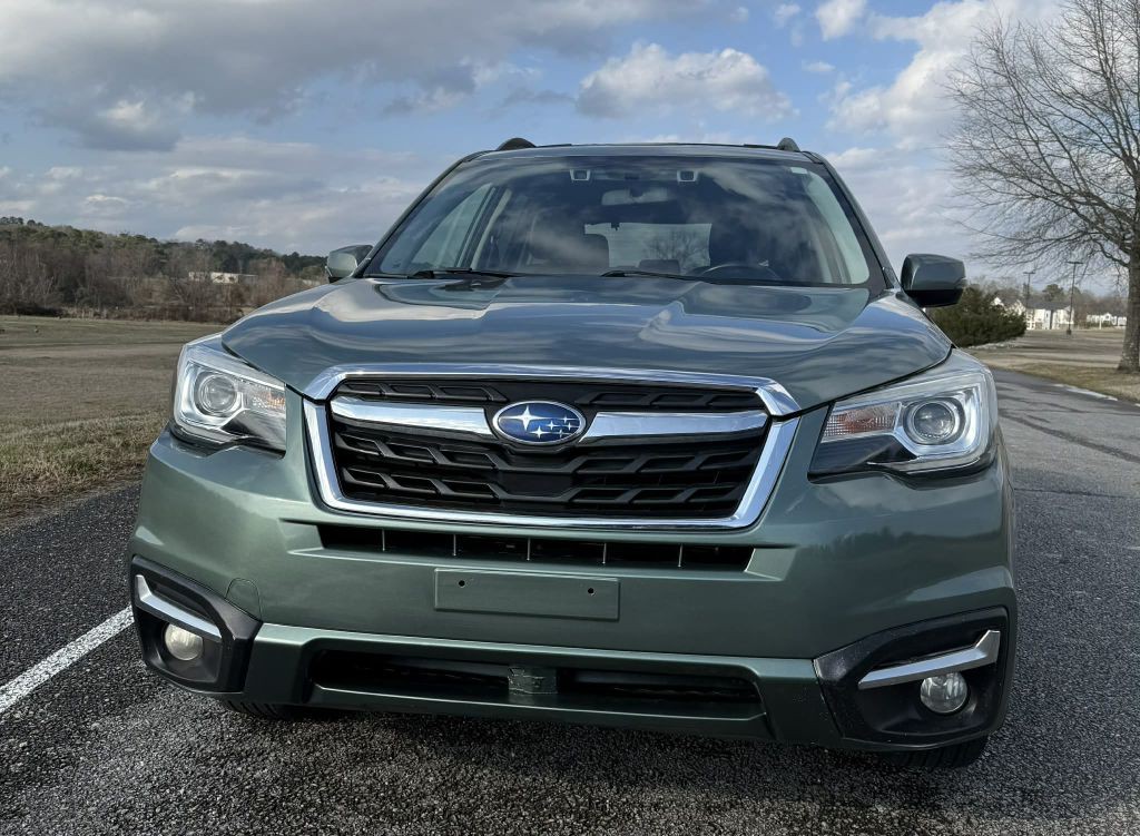 2017 Subaru Forester Image 2