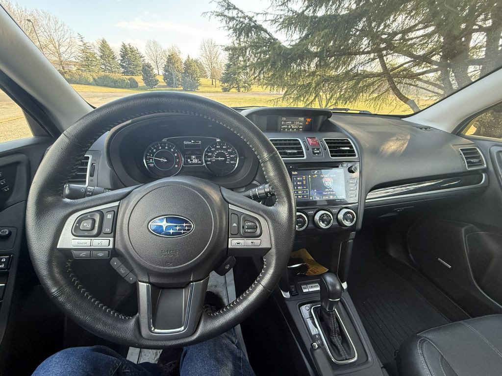2017 Subaru Forester Image 7