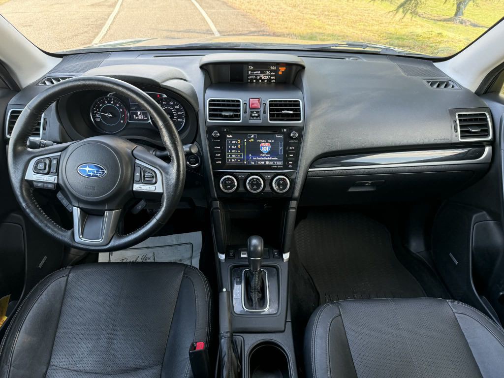2017 Subaru Forester Image 11