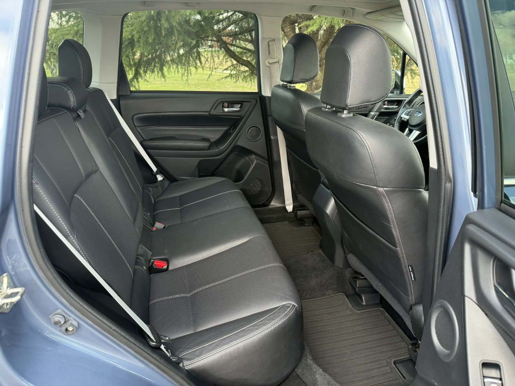 2018 Subaru Forester Image 17