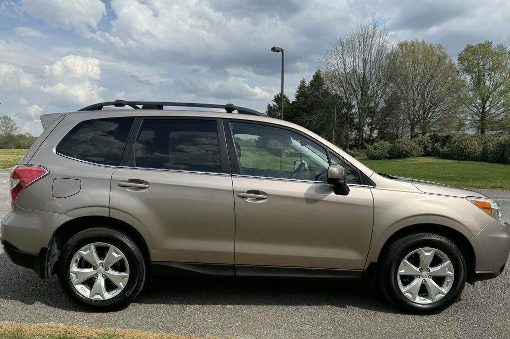 2016 Subaru Forester Image 3