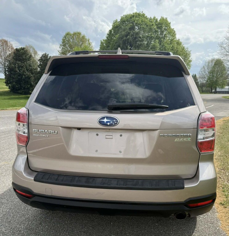 2016 Subaru Forester Image 4