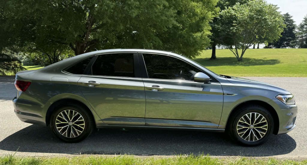 2019 Volkswagen Jetta Image 4