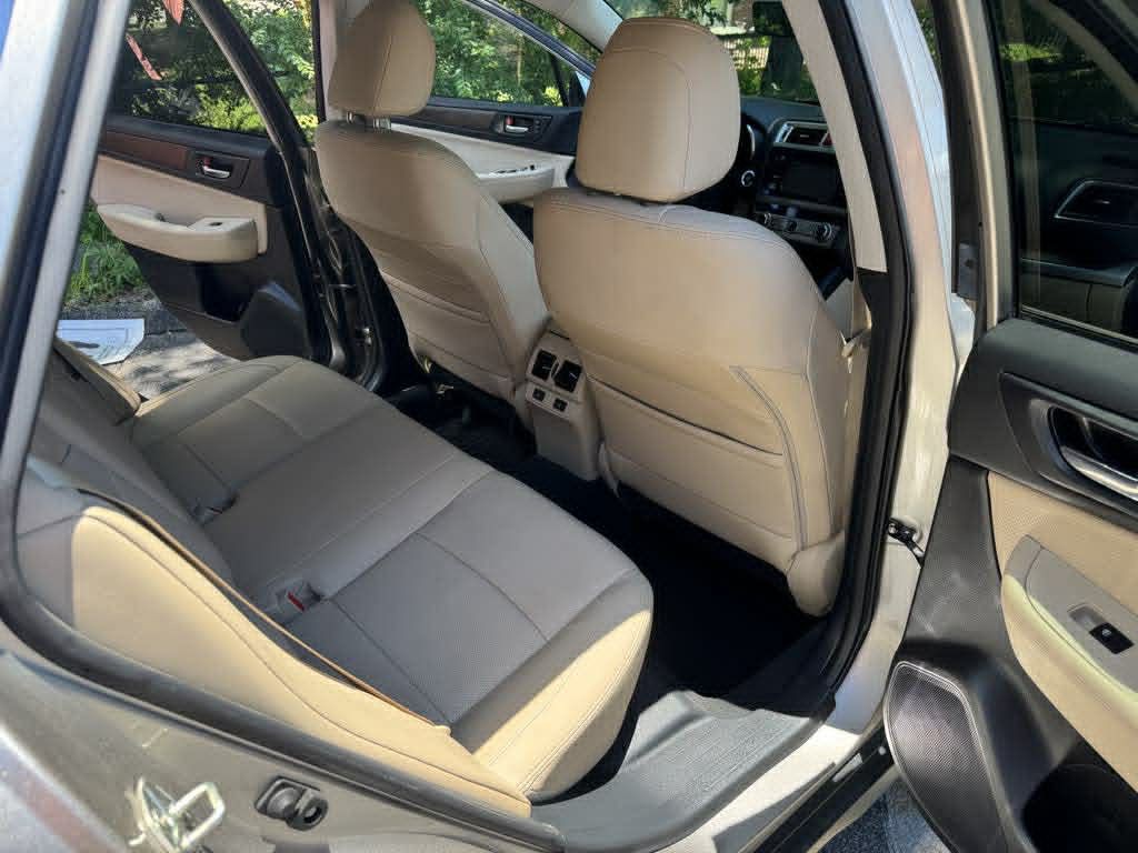 2017 Subaru Outback Image 11