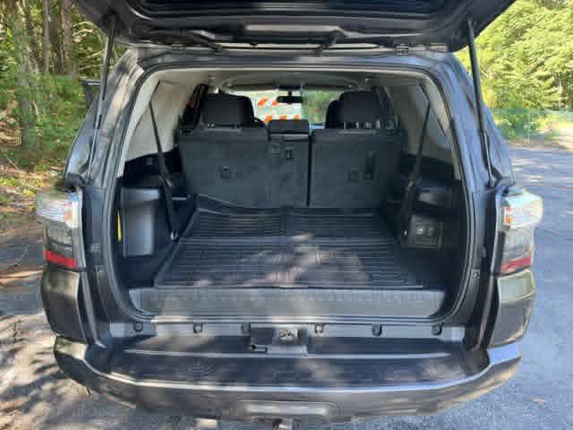 2015 Toyota 4Runner Image 13