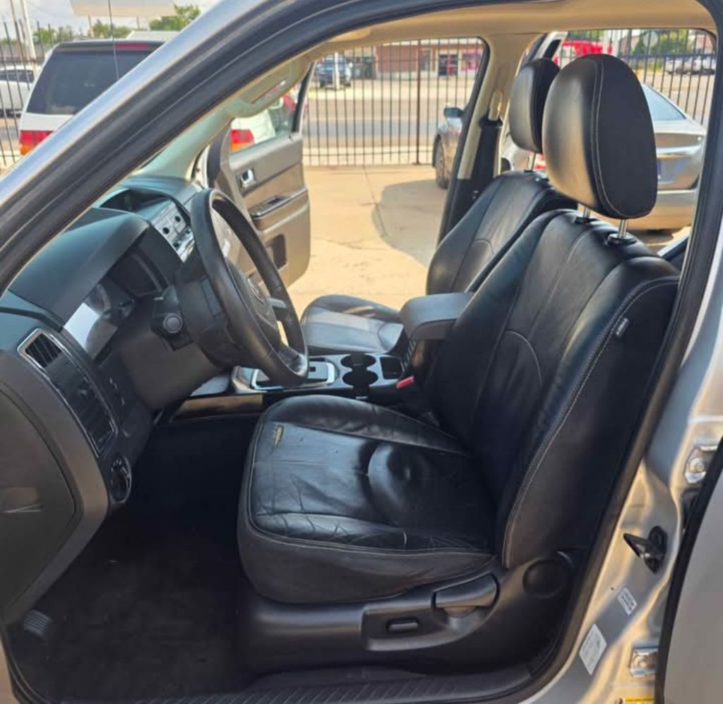 2010 Mazda Tribute Image 7
