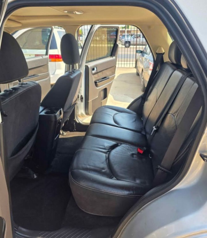 2010 Mazda Tribute Image 8