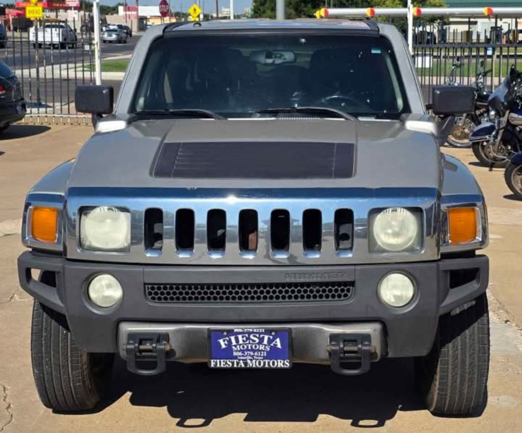 2006 HUMMER H3 Image 2