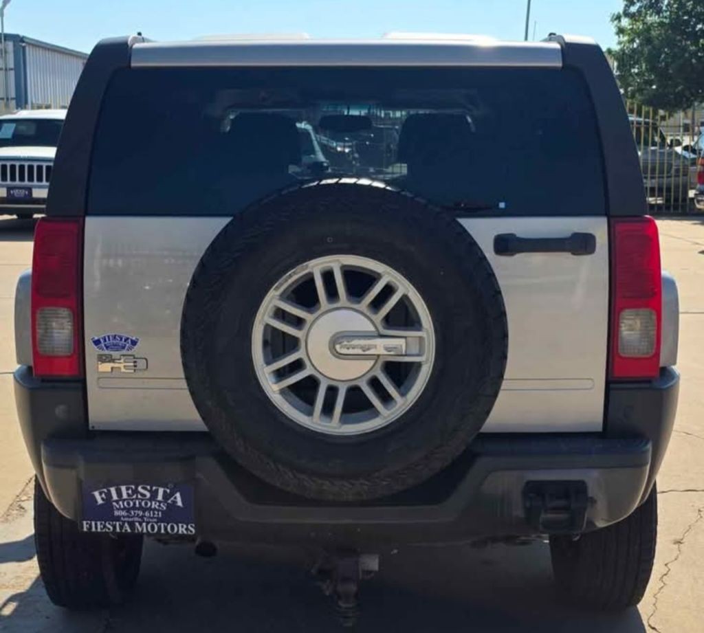 2006 HUMMER H3 Image 3