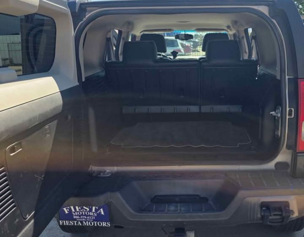 2006 HUMMER H3 Image 6