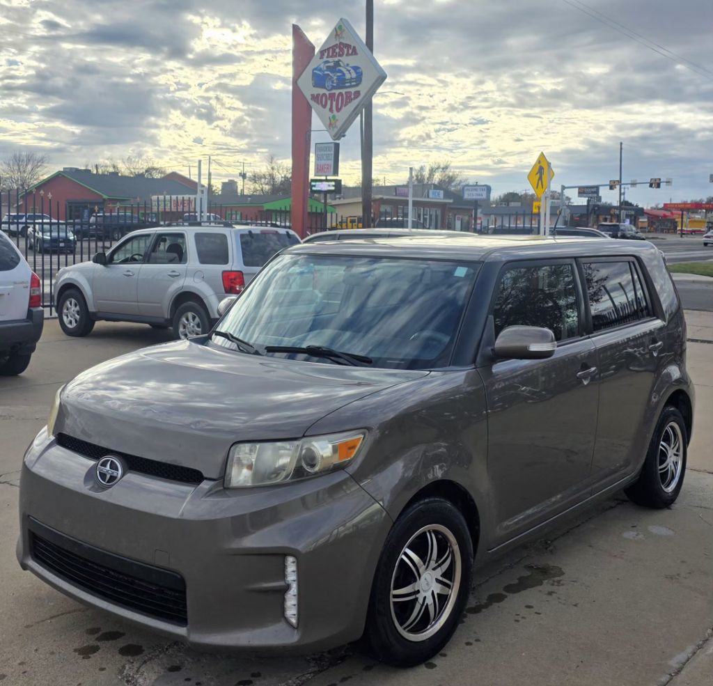 2013 Scion xB Image 1