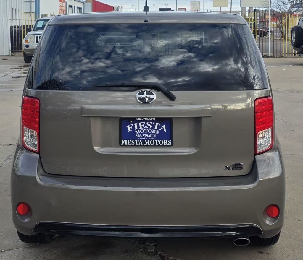 2013 Scion xB Image 4