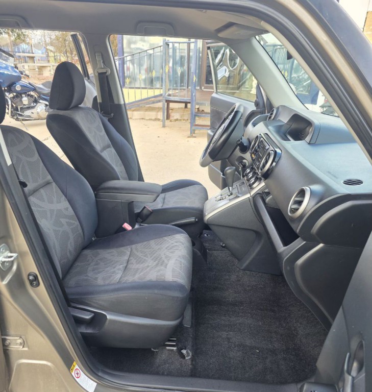2013 Scion xB Image 10
