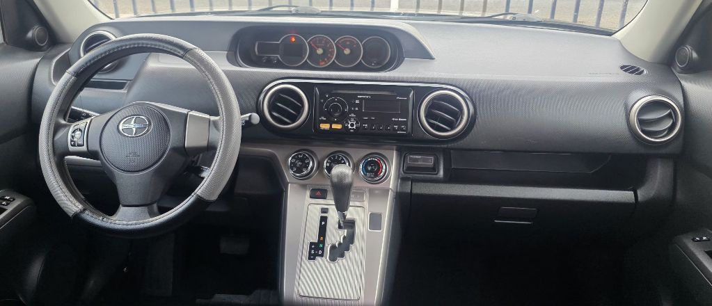 2013 Scion xB Image 11