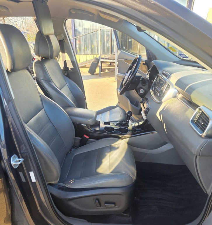 2016 Kia Sorento Image 10