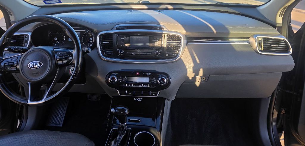 2016 Kia Sorento Image 11