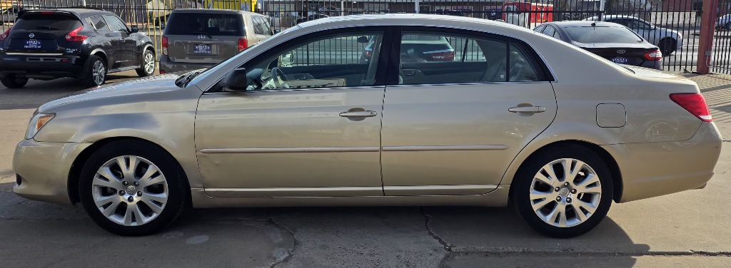 2010 Toyota Avalon Image 4