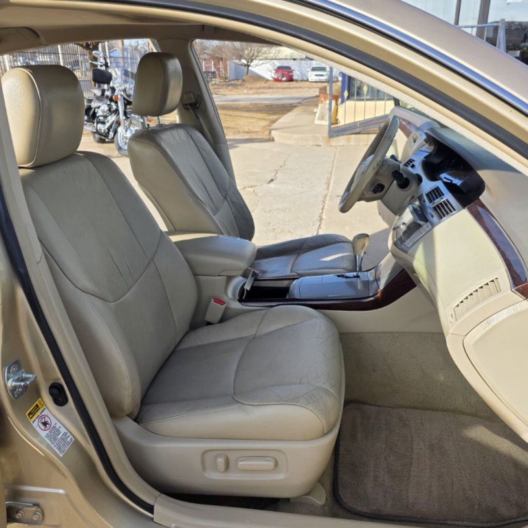 2010 Toyota Avalon Image 8