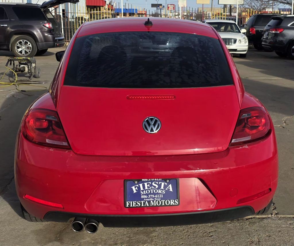 2014 Volkswagen Beetle Image 4