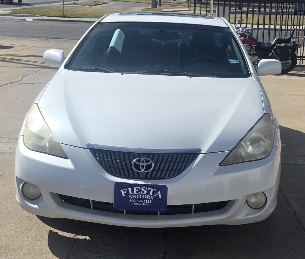 2004 Toyota Camry Image 2