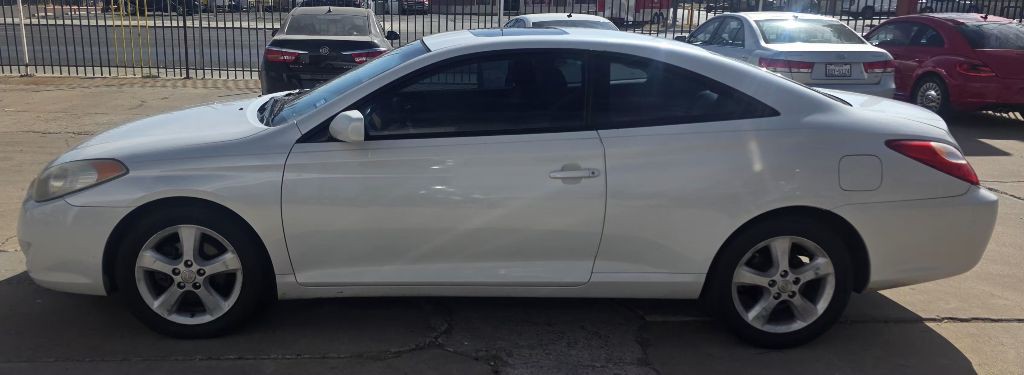 2004 Toyota Camry Image 3