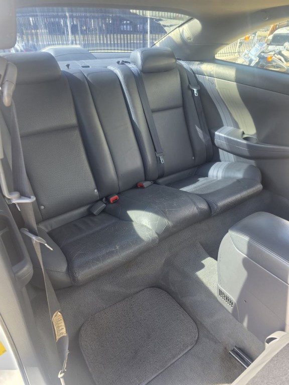 2004 Toyota Camry Image 8