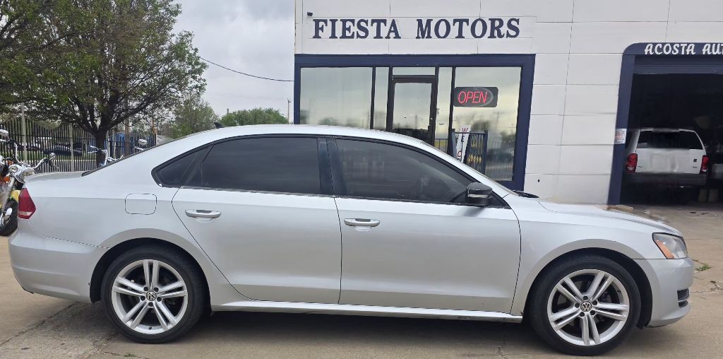2014 Volkswagen Passat Image 4