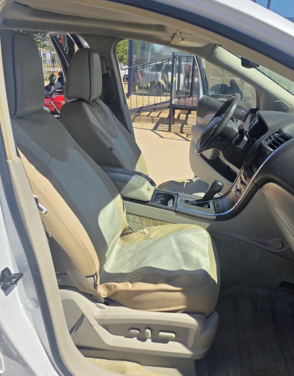 2012 Lincoln MKX Image 10
