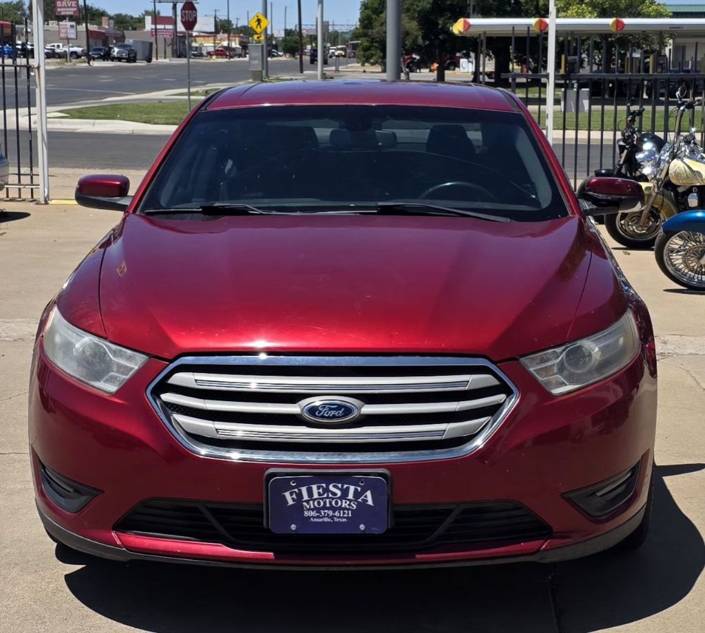 2013 Ford Taurus Image 2