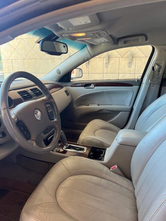 2008 Buick Lucerne Image 5