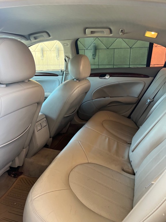 2008 Buick Lucerne Image 6