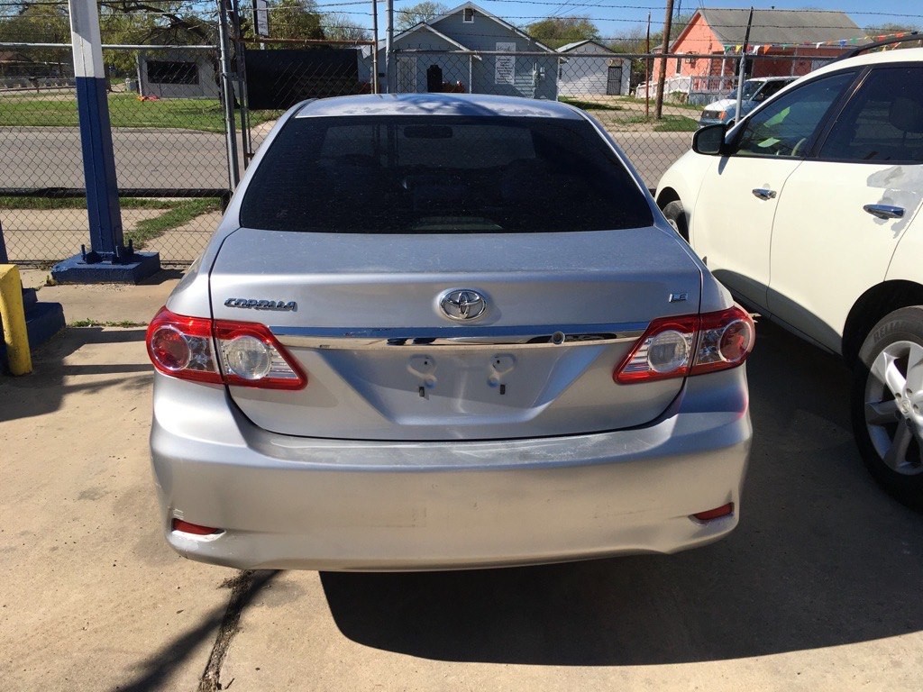 2011 Toyota Corolla Image 2
