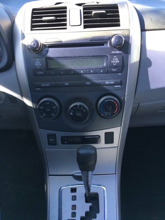 2011 Toyota Corolla Image 10