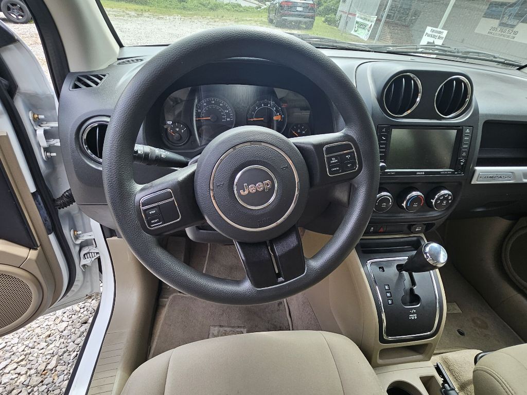 2015 Jeep Compass Image 12