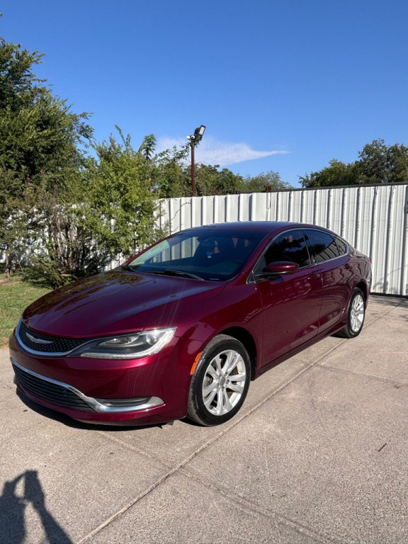 2015 Chrysler 200 Image 1
