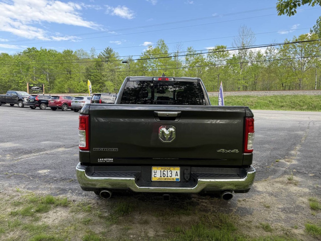 2019 RAM 1500 Image 3
