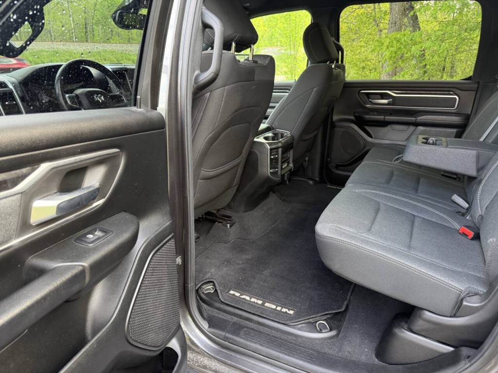 2019 RAM 1500 Image 12