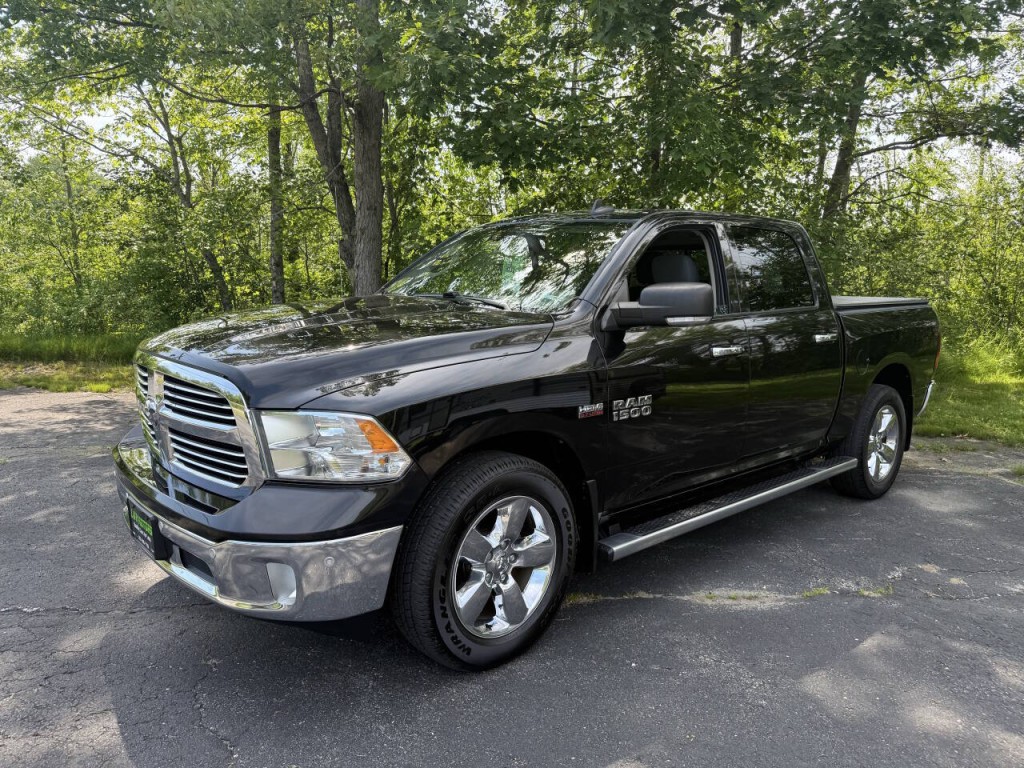 2017 RAM 1500 Image 2