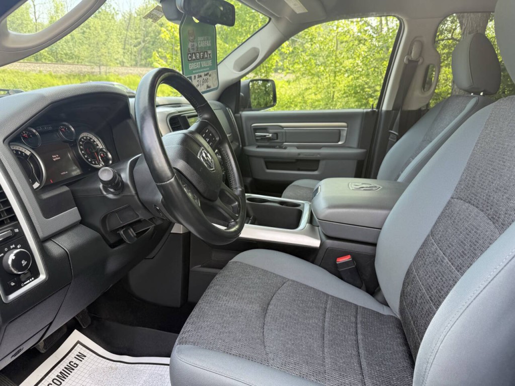 2017 RAM 1500 Image 9