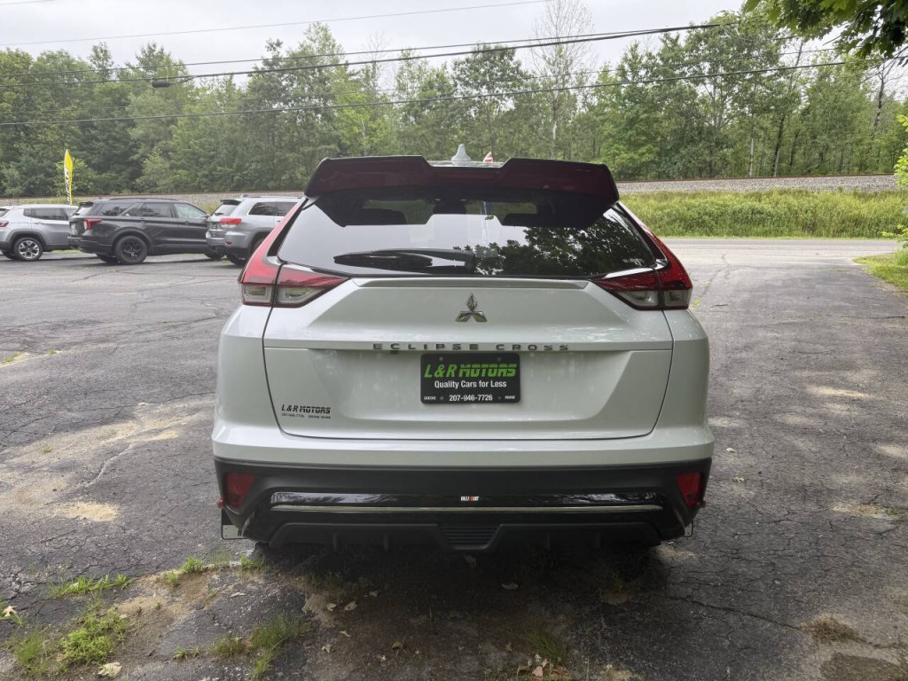 2023 Mitsubishi Eclipse Image 5