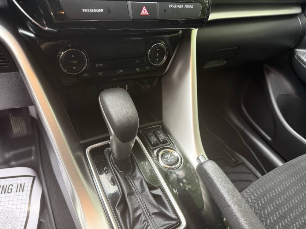 2023 Mitsubishi Eclipse Image 10