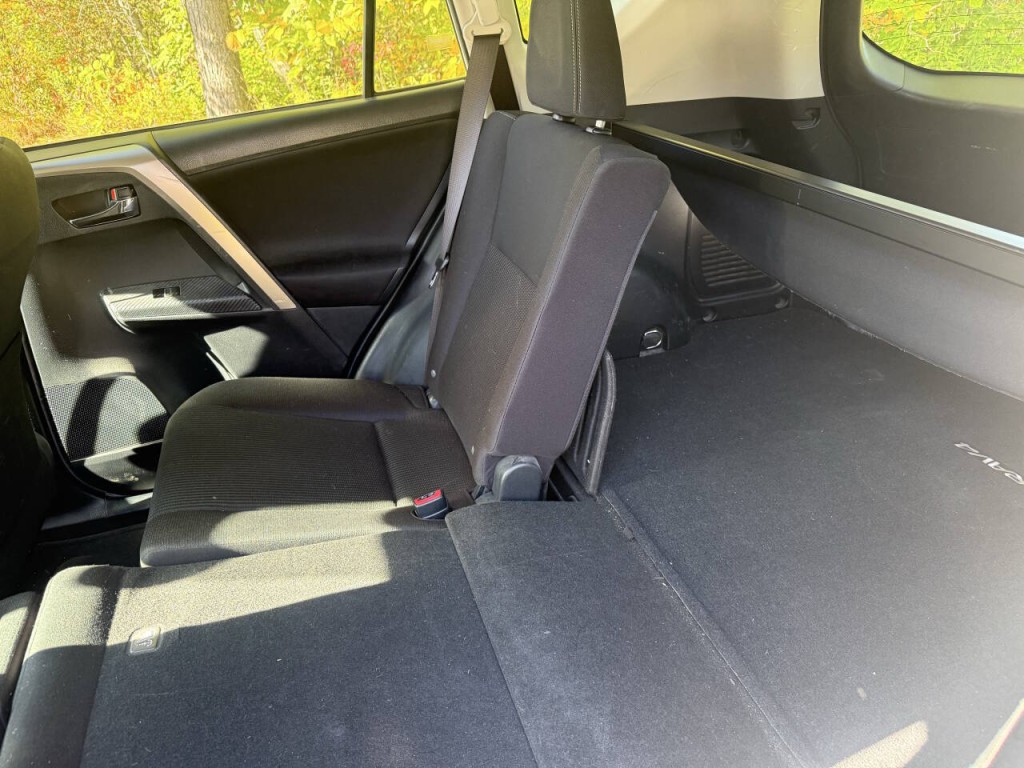 2015 Toyota Rav4 Image 5
