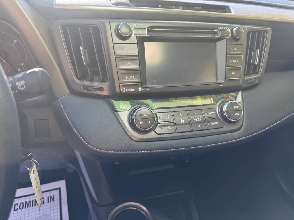 2015 Toyota Rav4 Image 8