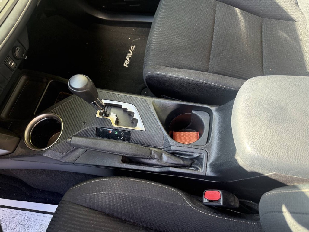 2015 Toyota Rav4 Image 9