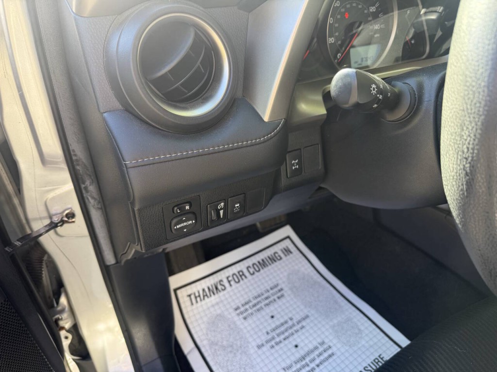 2015 Toyota Rav4 Image 15