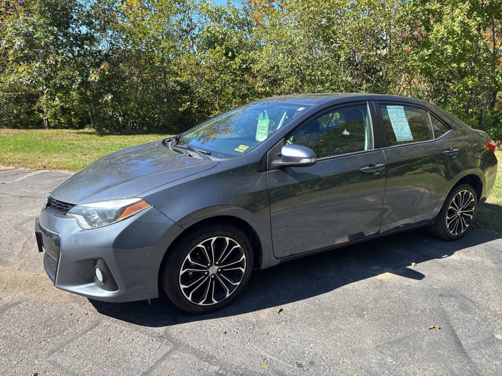 2016 Toyota Corolla Image 2