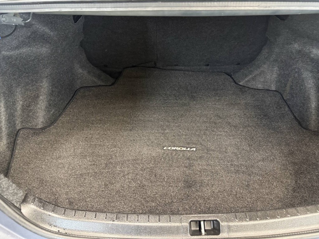 2016 Toyota Corolla Image 7