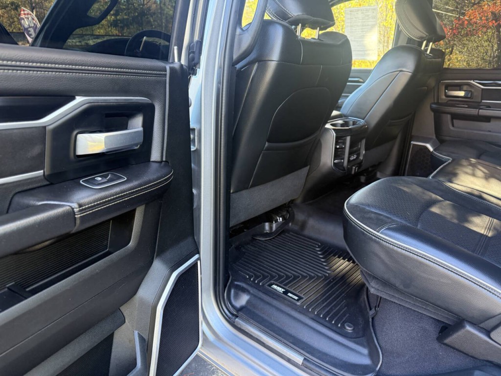 2021 RAM 2500 Image 9