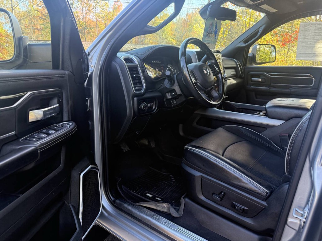 2021 RAM 2500 Image 17